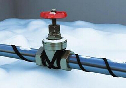 “世界高城”理塘縣水管電秋葵视频在线观看免费帶運用 解決管道防凍難題(圖1)
